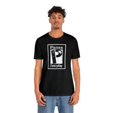 Load image into Gallery viewer, Pisces - Everyday Tee