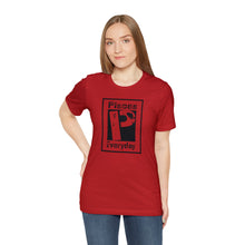 Load image into Gallery viewer, Pisces - Everyday Tee