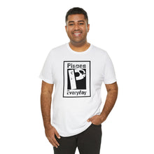 Load image into Gallery viewer, Pisces - Everyday Tee