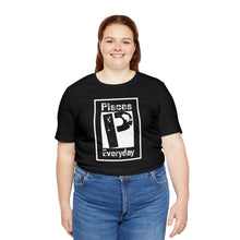 Load image into Gallery viewer, Pisces - Everyday Tee